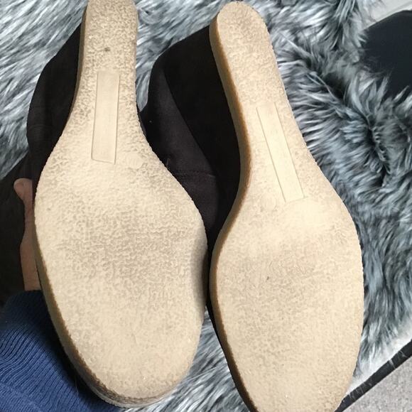 Women's Brown Knee-High Boots - Picture 3 of 8